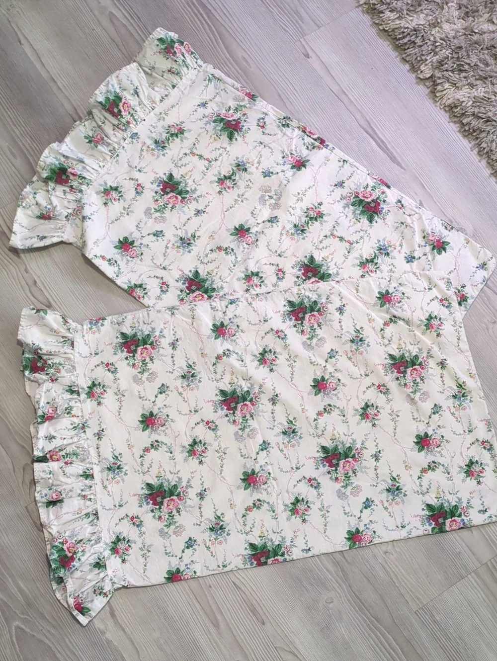 Ralph Lauren Standard Pillowcases Set of 2 Floral Ruffled Cottagecore 100% Cotto